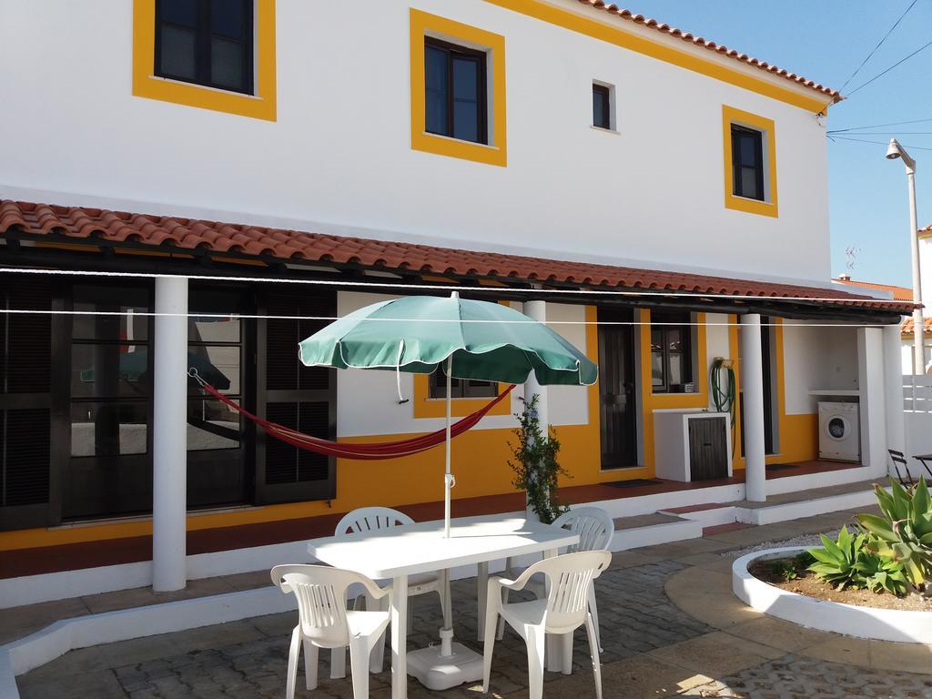 Alojamentos Vitinho 2 - Vila Nova Milfontes 빌라노바데밀폰테스 외부 사진